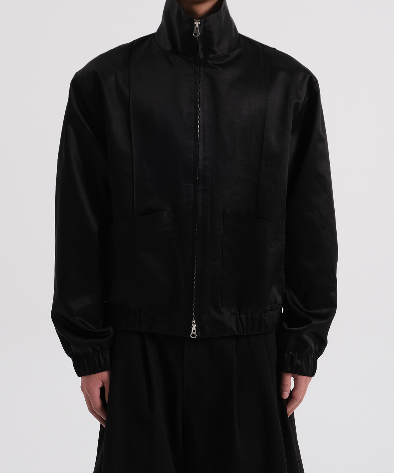 high neck zip up jacket (silky black)